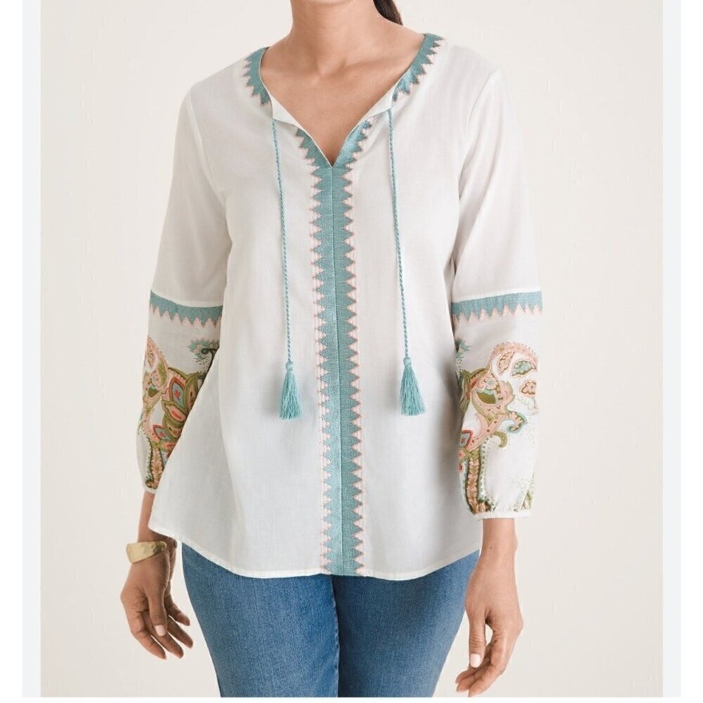 Chico’s blouse Womens White flowers Embroidered Peasant Top 100% cotton tassel